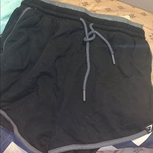 GYMSHARK NWOT DUAL BAND SHORTS